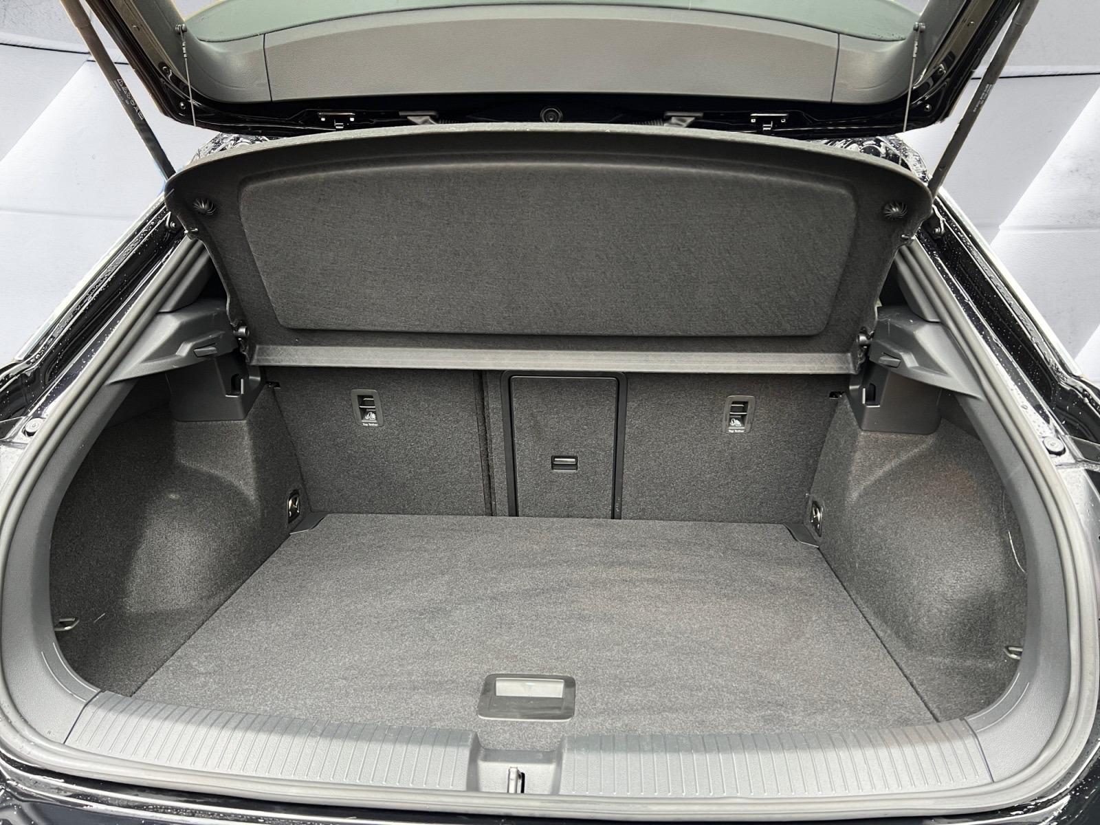 Volkswagen T-Roc 1.5 TSI R-LINE DSG*MATRIX-LED*PAN*AHK*19'', миниатюра 24