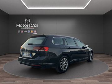 Volkswagen Passat - 8
