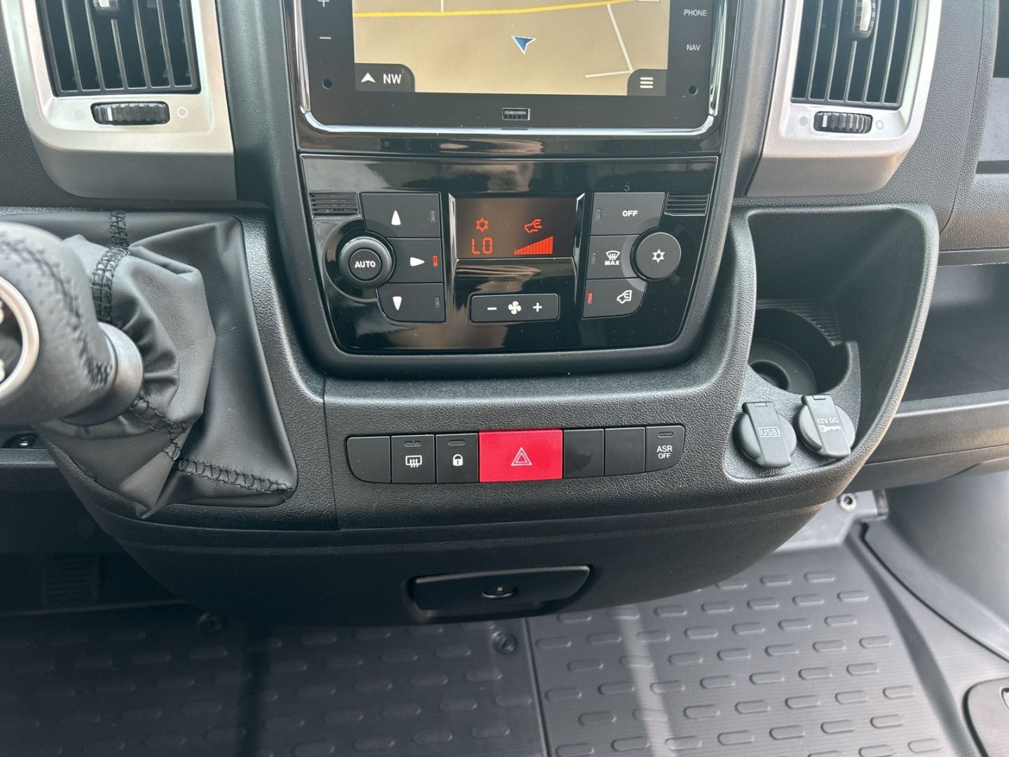 Fahrzeugabbildung Peugeot Boxer Kasten 335 L3H2 HDi 165 *Spurassistent* *N