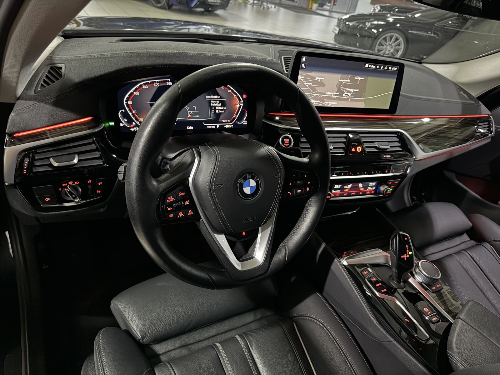 Fahrzeugabbildung BMW 530i xD Luxury Line Kamera Laser HUD DAB Komfort