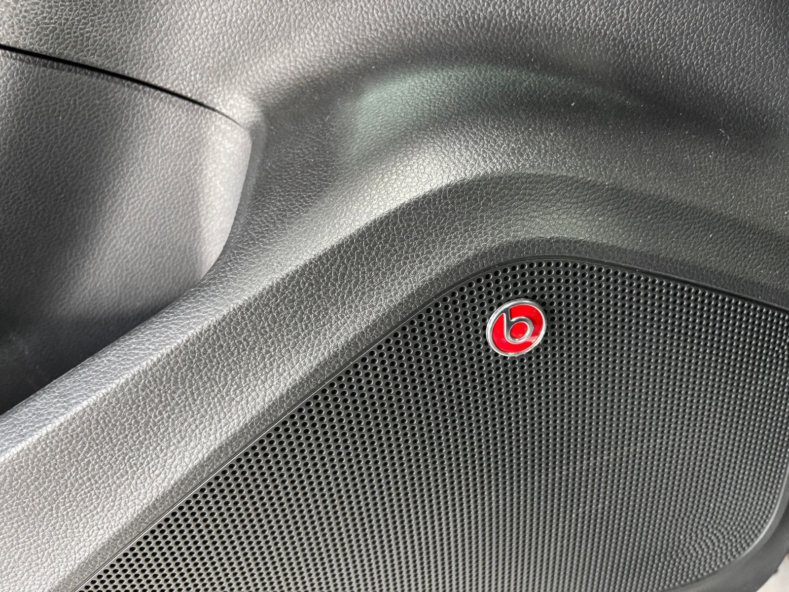 Fahrzeugabbildung SEAT Ateca FR'/LED/NAVI/KAMERA/ALCANTARA/ASSIST