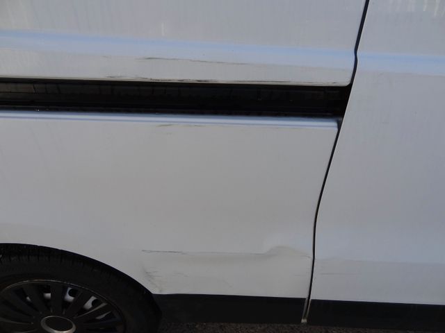 Fahrzeugabbildung Renault Trafic Kasten L2H2 3,0t Hochdach3-Sitzer/Klima/1