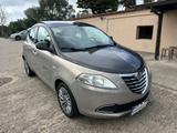 Lancia Ypsilon 1.2 69 CV 5 porte GPL Ecochic Pla - Lancia Ypsilon mit Schiebedach