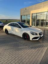 Mercedes-Benz CLA 45 AMG Mercedes-AMG CLA 45 4MATIC DCT Me... - Mercedes-Benz CLA 45 AMG von privat