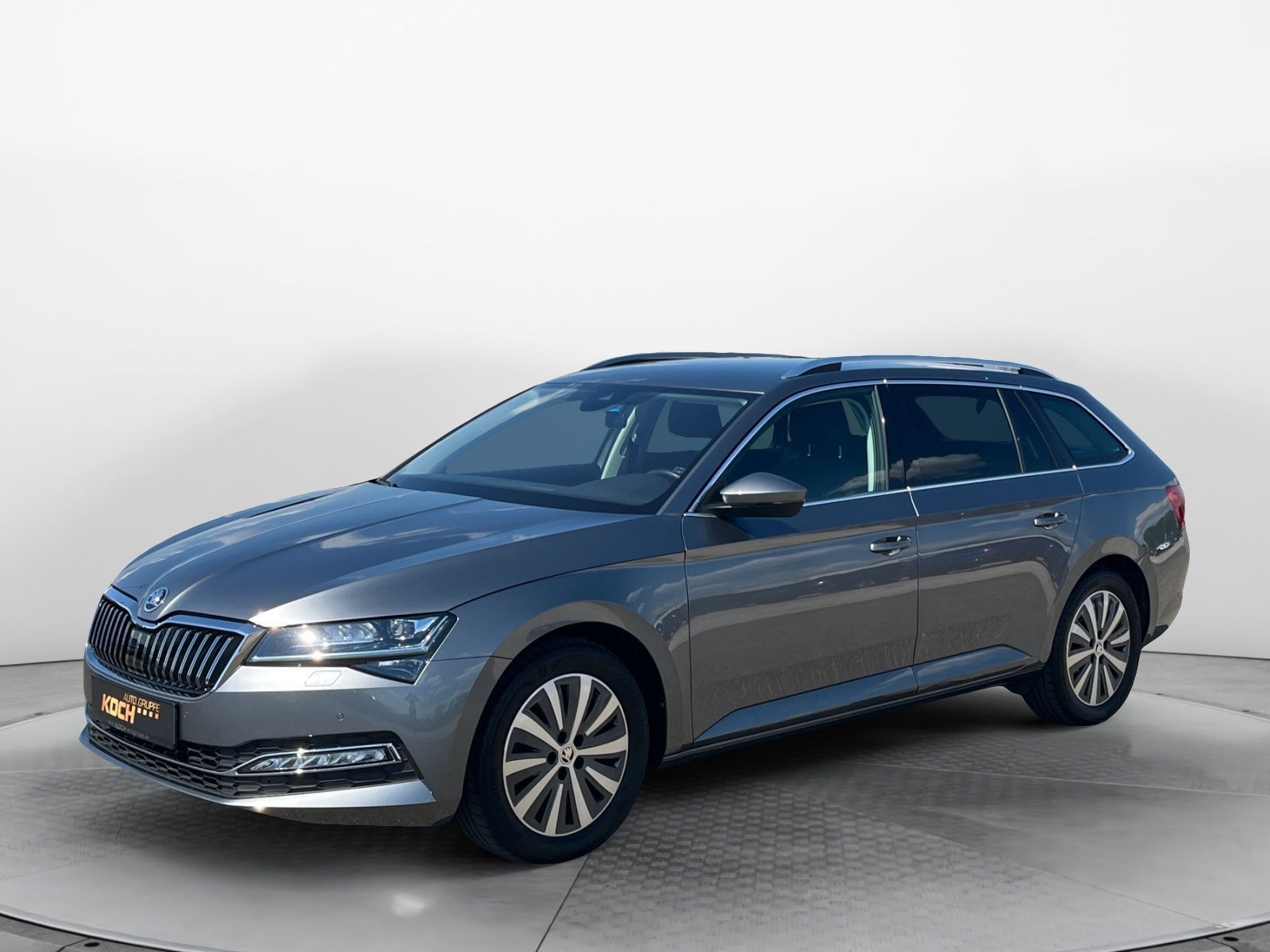 Skoda Superb Combi 2.0TDI Navi LED AHK Kamera foto 2