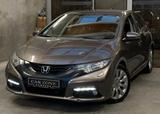 Honda Civic 1.8 Lifestyle *1.Hand*Xenon*Kamera*LED* - Honda Civic X Gebrauchtwagen