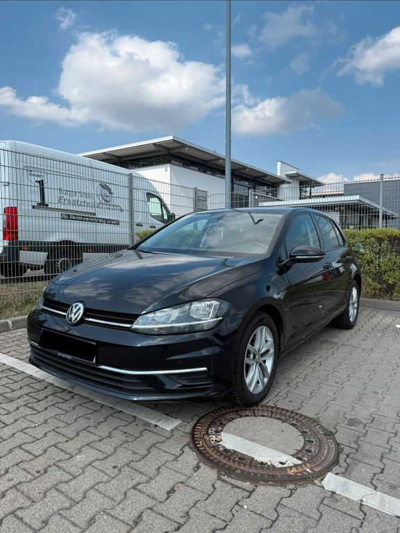 Image of Volkswagen Golf