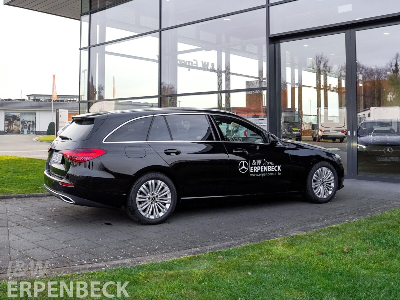 Fahrzeugabbildung Mercedes-Benz C 200 T-Modell*AHK*Distronic*Navi*Memory