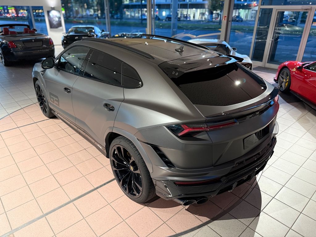 LAMBORGHINI Urus 2023