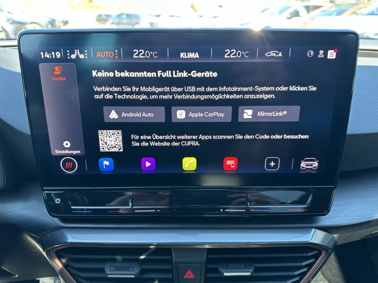 Fahrzeugabbildung CUPRA Leon Sportstourer 1.5 eTSI 150 PS DSG - mit KI generiert/bearbeitet