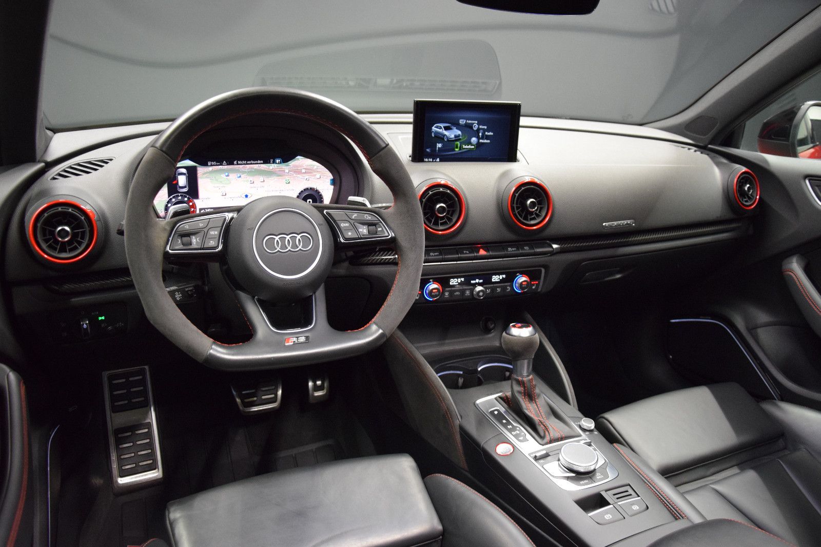 Fahrzeugabbildung Audi RS3 Sportback 2.5 TFSI quattro Pano Schale B&O