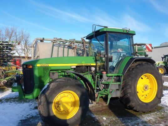 John Deere 8200