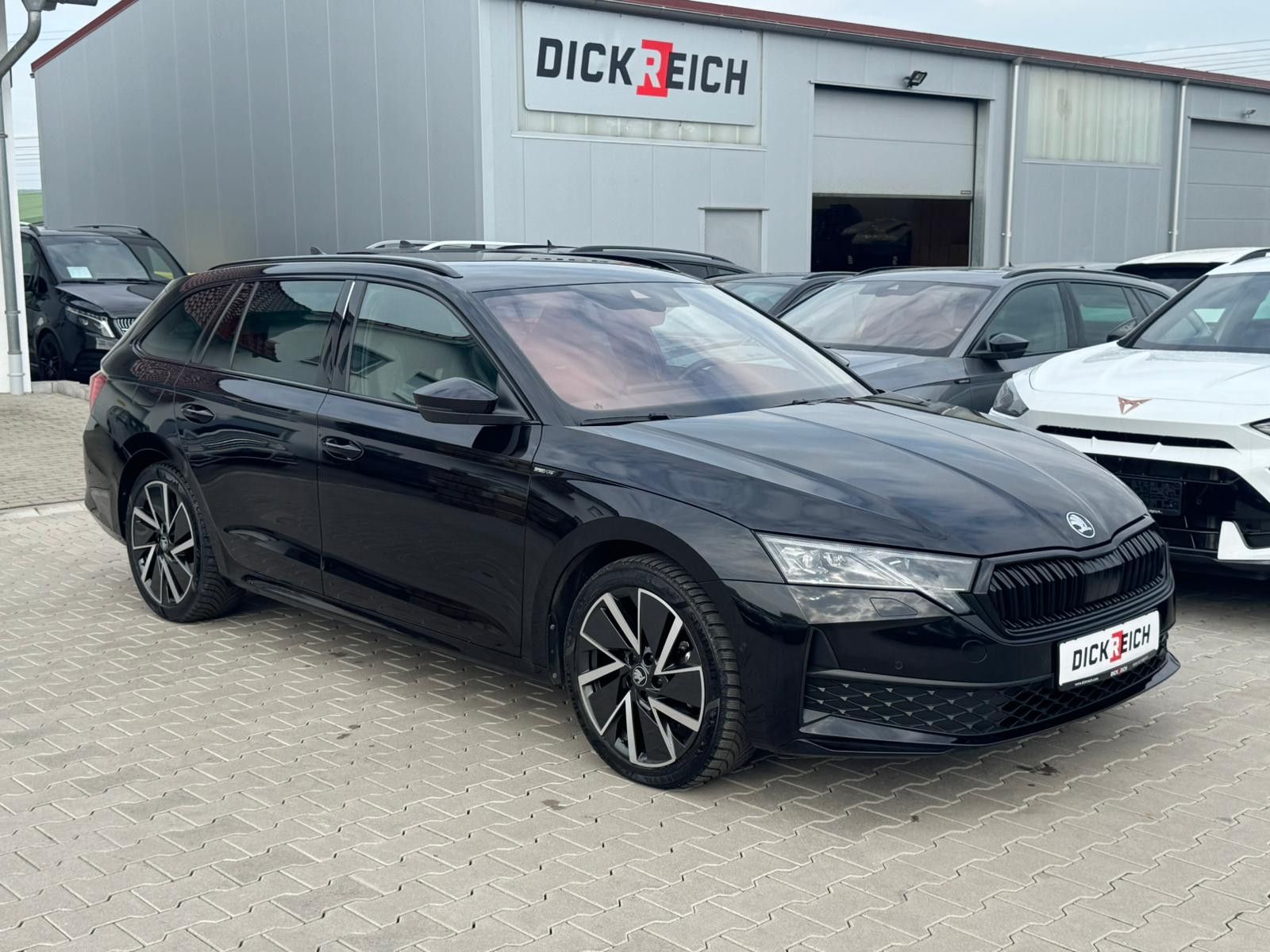 Fahrzeugabbildung SKODA Octavia 2.0 TDI Sportline DSG MATRIX*WINTER*5J.G