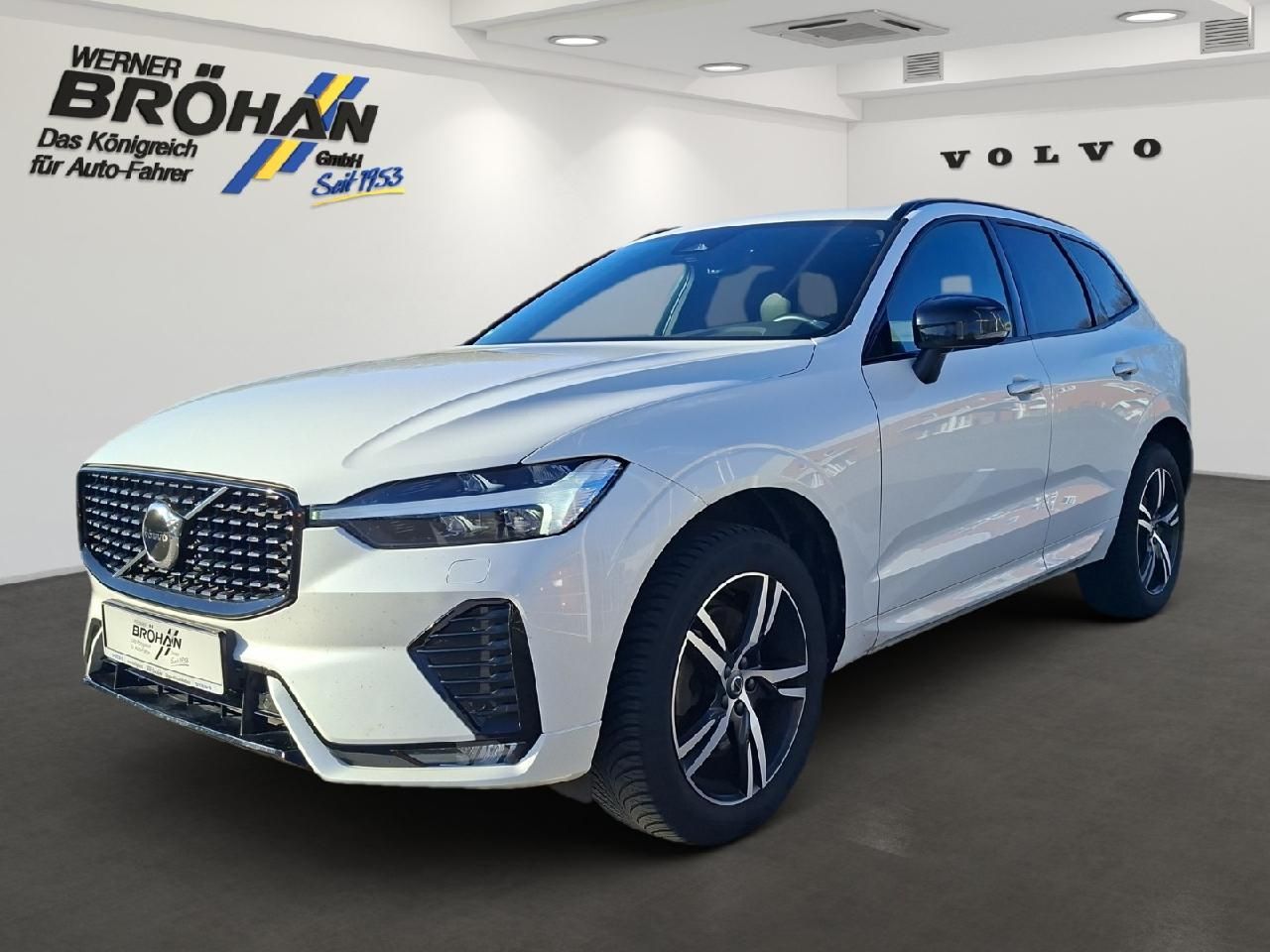 Fahrzeugabbildung Volvo XC60 B4 Diesel Plus Dark 2WD