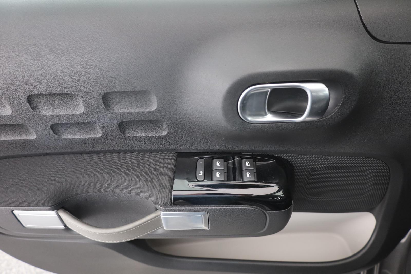 Citroën C3 1.2 VTi C-Series LED Tempomat Sitzheizung PDC