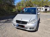 Mercedes-Benz A 200 AVANTGARDE Avantgarde - Mercedes-Benz A 200: Van