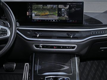 BMW X7 - 9
