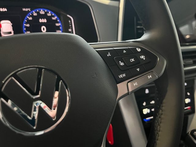 Fahrzeugabbildung Volkswagen T-Roc 1.5 TSI DSG GOAL AHK KAMERA LED-PLUS