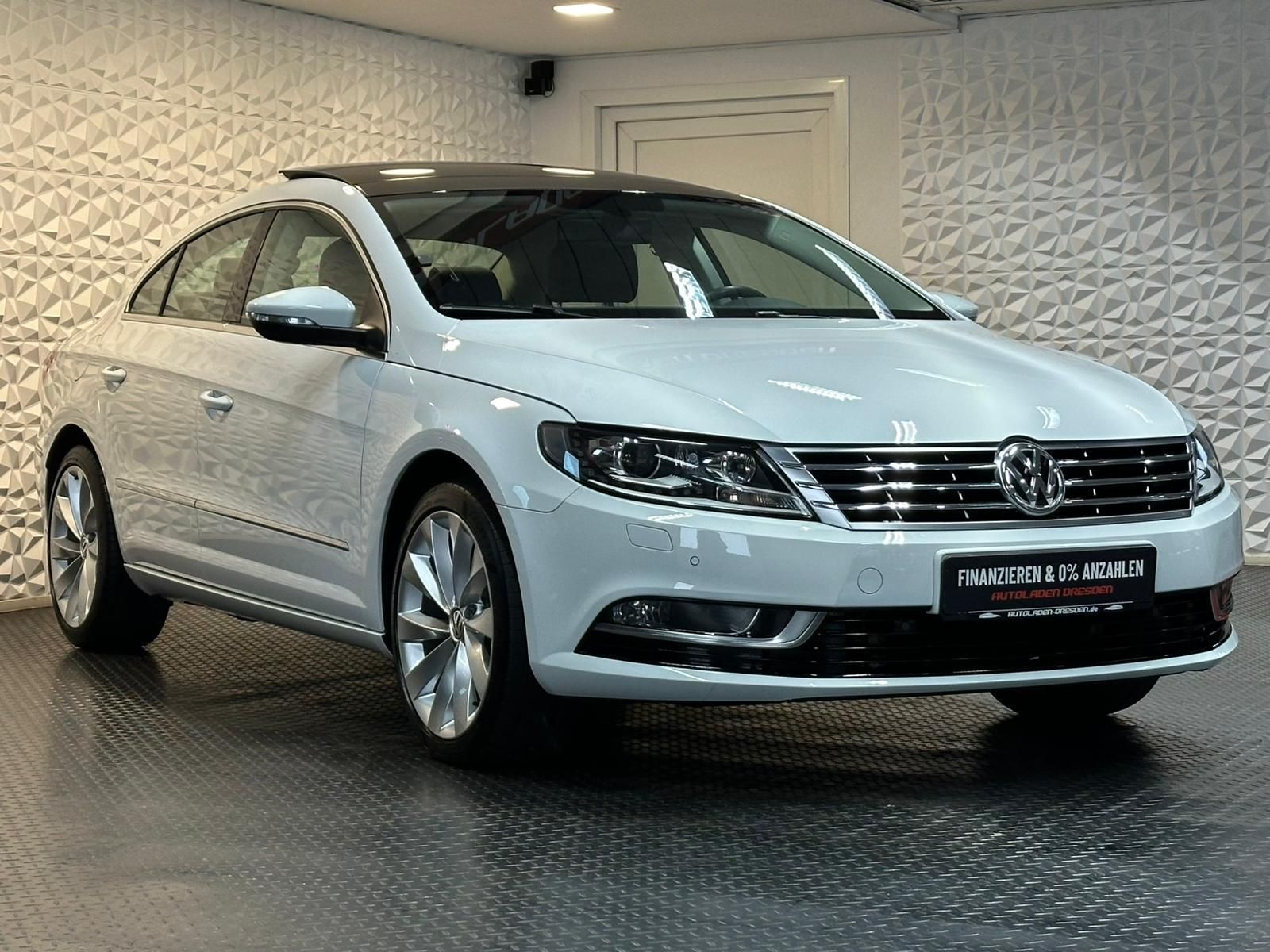 VW CC 2.0TDI *BI-XEN#TEMPO#PANO#CAM#SHZ#LEDER - Image 2