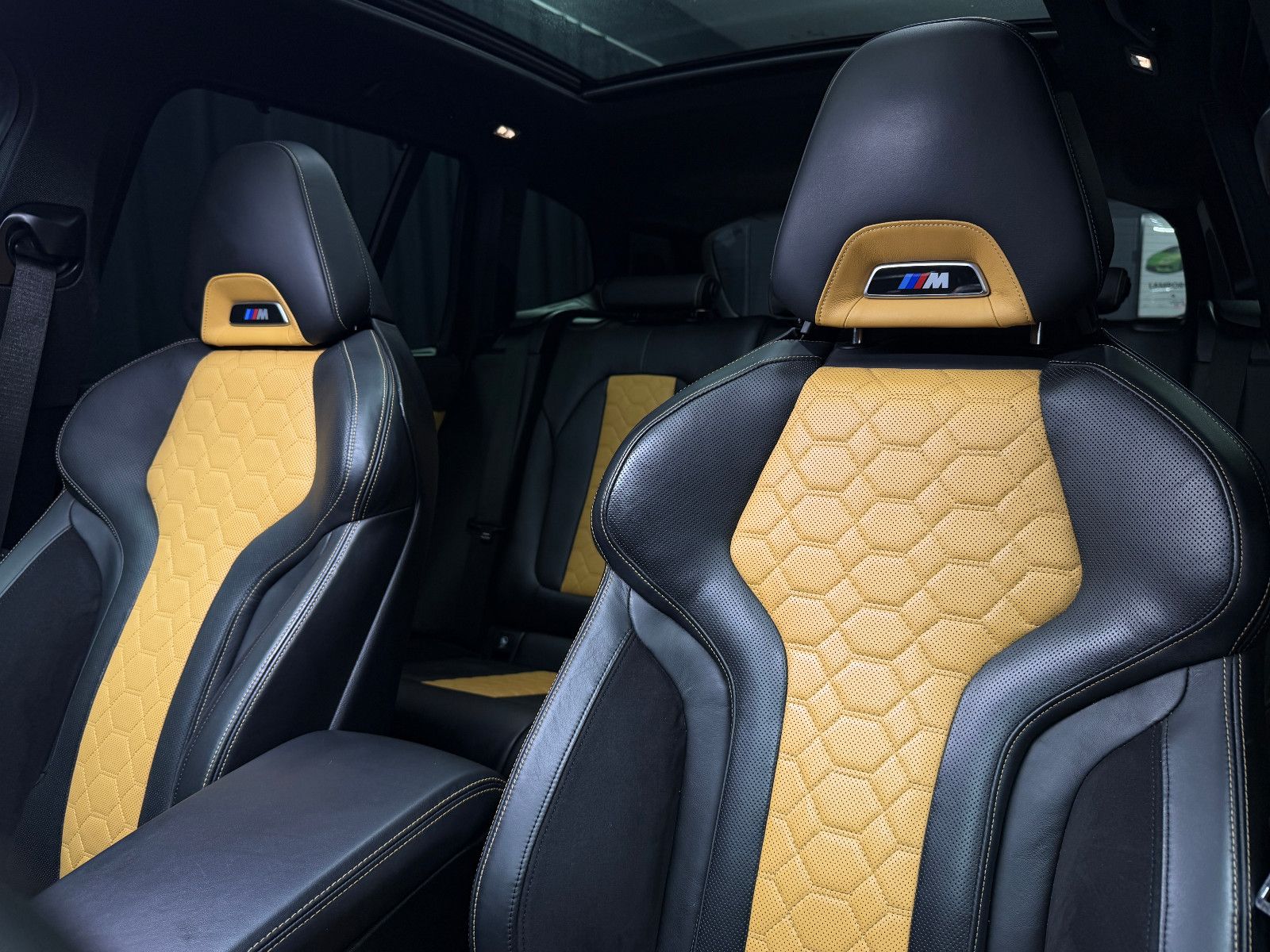 Fahrzeugabbildung BMW X3 M |H/K|HuD|PANO|LASER|INDIVIDUAL