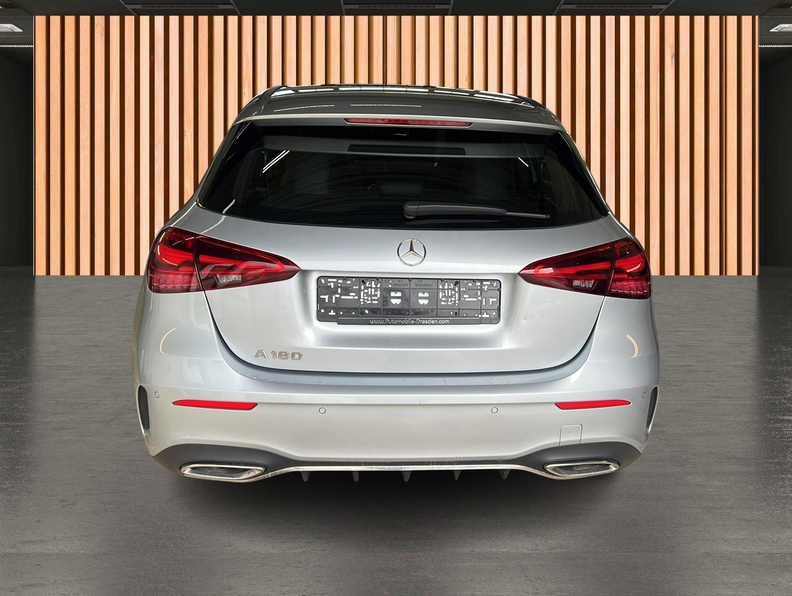 Mercedes-Benz A-Class AMG Line 7G Tronic*Navi*DAB*KeyGo*MBUX*, миниатюра 8