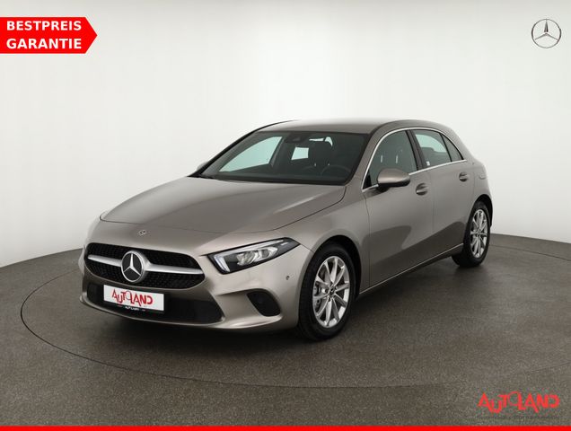 Mercedes-Benz A220 Progressive LED MBUX Navi Kamera Teilleder