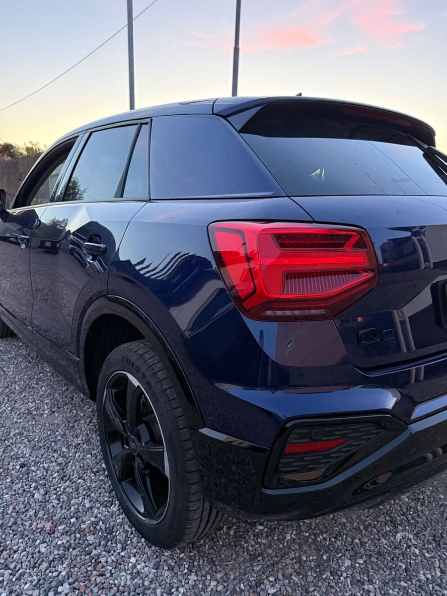 Audi Q2 35 TDI S-TRONIC BLACKNIGHT imagem 2