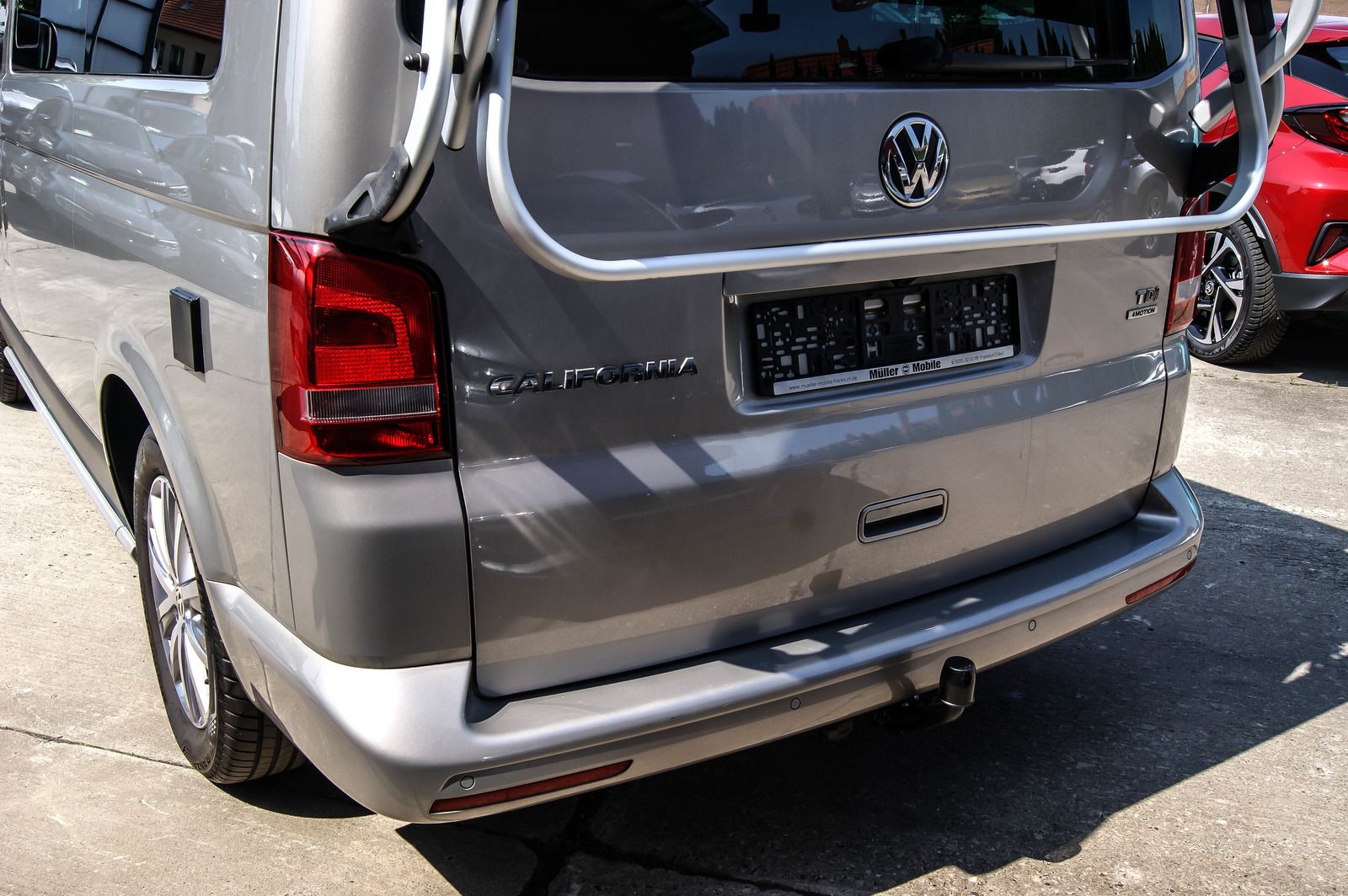 Fahrzeugabbildung Volkswagen T5 California Beach Aufstelldach 4Motion DSG 2HD