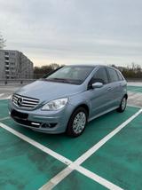 Mercedes-Benz Mercedes B170 Automatik, 11/26 Tüv, AppleCarPlay - Mercedes-Benz B 170 in Bremen