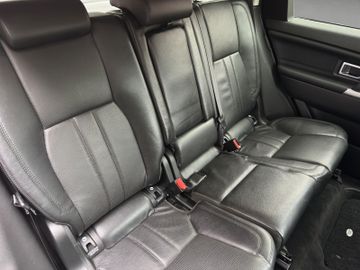 Land-Rover Discovery Sport - 12