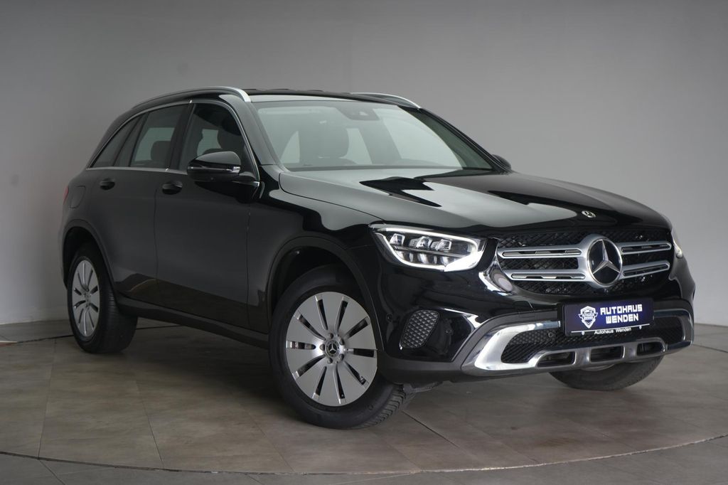 Image of Mercedes-Benz GLC 300
