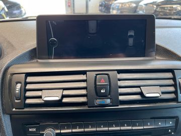 BMW 118  1 Lim. 5-trg. 118 i *NAVI*PDC*SZHZ*TEMPOMAT