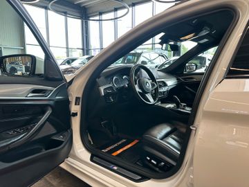 MYAUTOCENTER – Gebraucht- und Jahreswagen mit Werkstattservice in Pfaffenhofen BMW 540 5*M Sport*Keyless*HeadUP*4-Zonen*LED*VOLL*