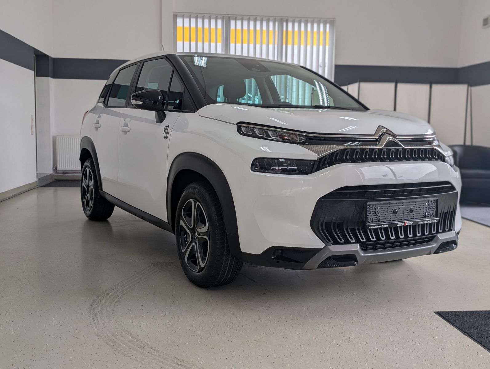 Fahrzeugabbildung Citroën C3 Aircross YOU APP PDC TOUCH TEMP KLIMA LED
