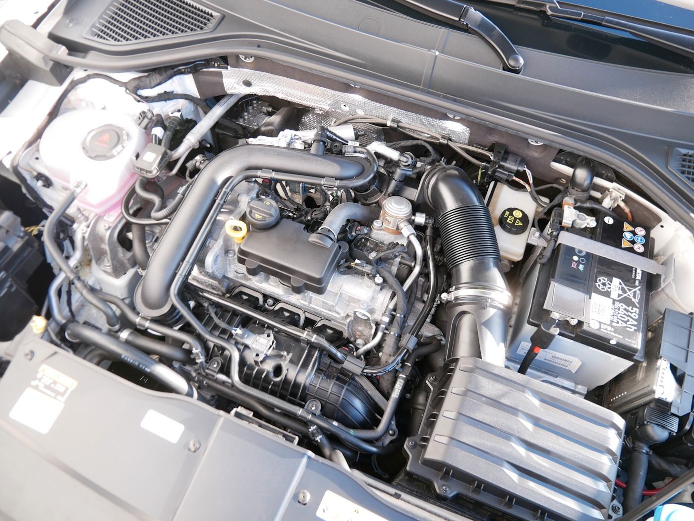 Fahrzeugabbildung Volkswagen T-Roc 1.0 TSI GOAL NEU35T ACC LED SHZ Allwetter