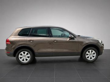 Volkswagen Touareg - 4