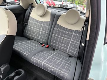 Fahrzeugabbildung Fiat 500 Lounge 1.2  Dualogic Panorama PDC Klima uvm