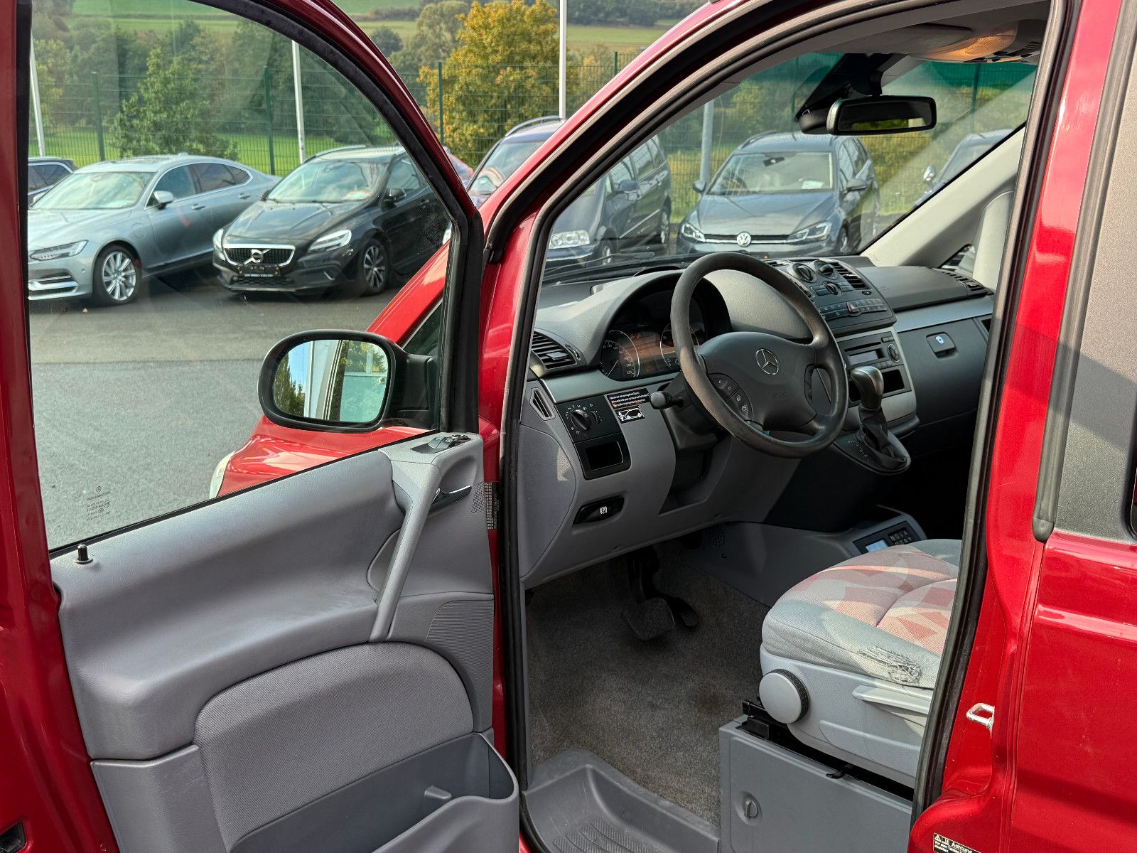 Fahrzeugabbildung Mercedes-Benz Viano Marco Polo 3.0 CDI Aut AHK Klima Sthz PDC