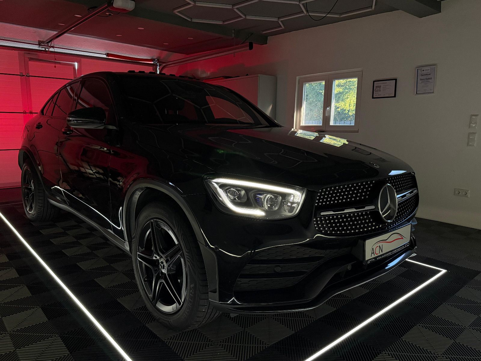 Fahrzeugabbildung Mercedes-Benz GLC 400d Coupe 4M AMG-LINE/BURMESTER/ASSIST+/AHK
