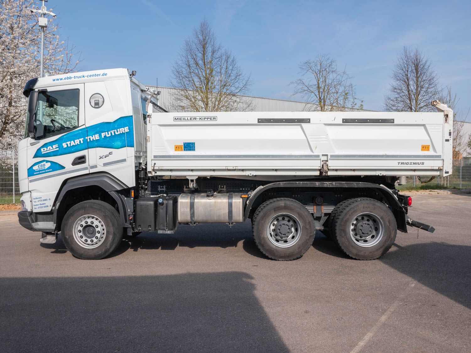Fahrzeugabbildung DAF FAT XFC 530 SL Meiller TRIGENIUS D 316