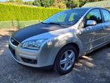 Ford Focus Ghia - Ford Focus: Ghia
