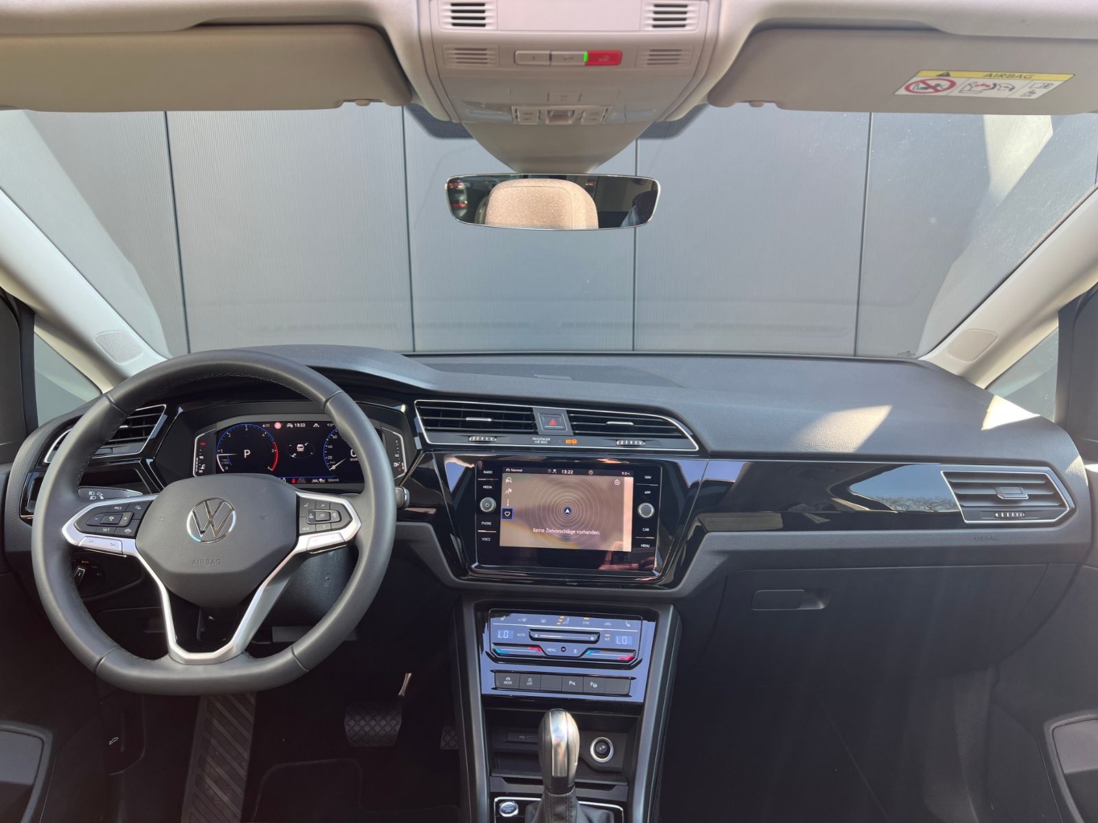 Fahrzeugabbildung Volkswagen Touran Highline 2.0 TDI DSG *AHK, LED, 7 Sitze,
