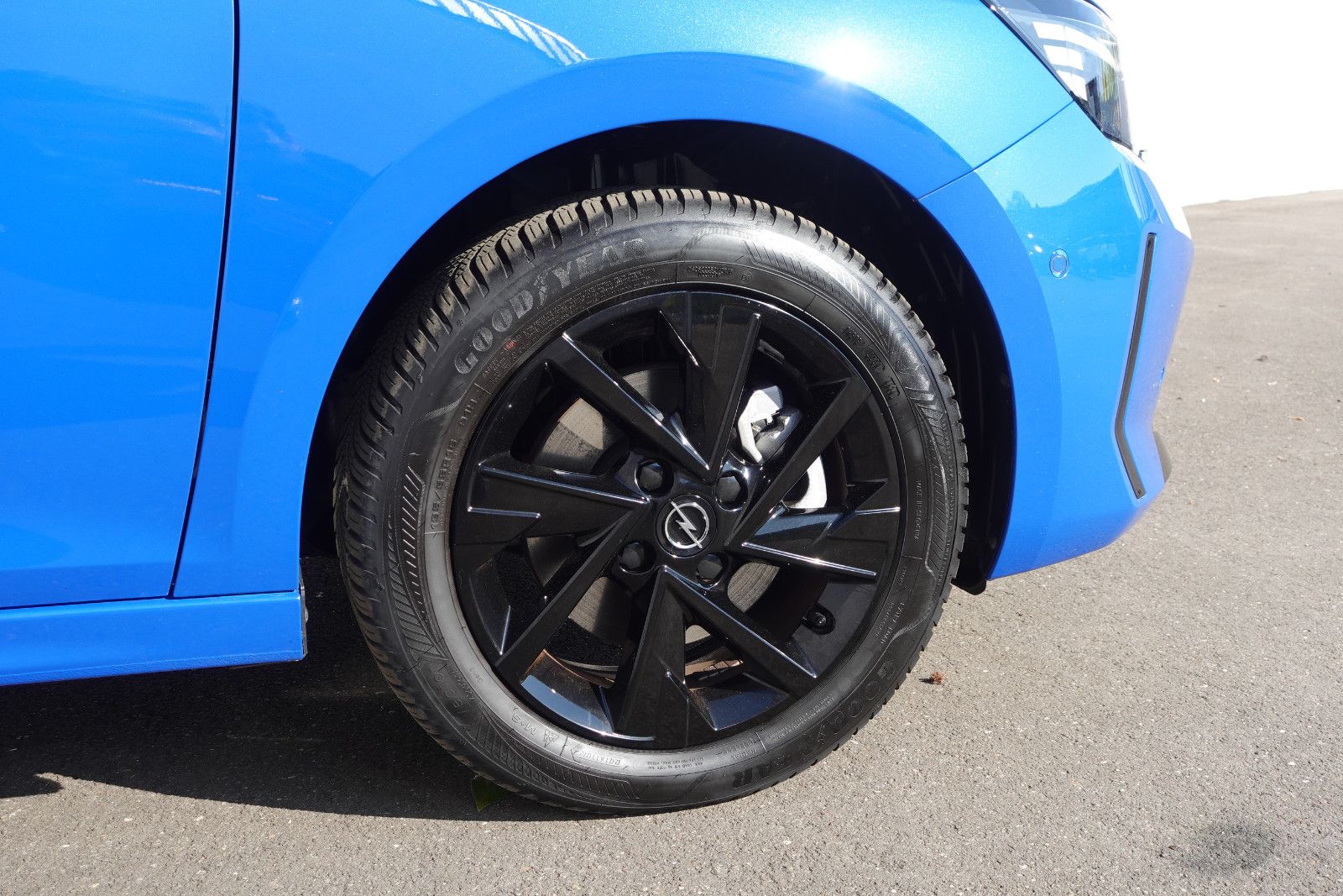 Fahrzeugabbildung Opel Corsa GS 1.2T,Kamera,Sitzhzg,Allwetter,LED,DAB+