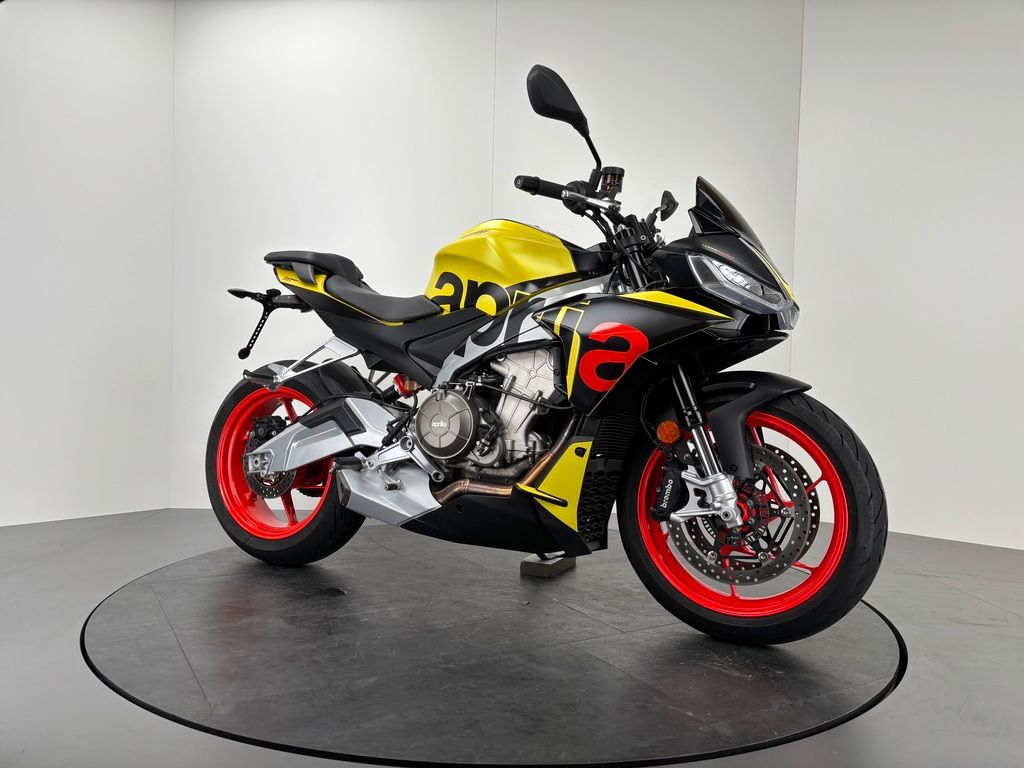 Fahrzeugabbildung Aprilia TUONO 660 *NEUWERTIG *1. HAND