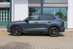 VW Tiguan 2.0 TDI/ IQ.DRIVE/ H&K/ MATRIX/ DISCOVER VW Tiguan 2.0 TDI/ IQ.DRIVE/ H&K/ MATRIX/ DISCOVER