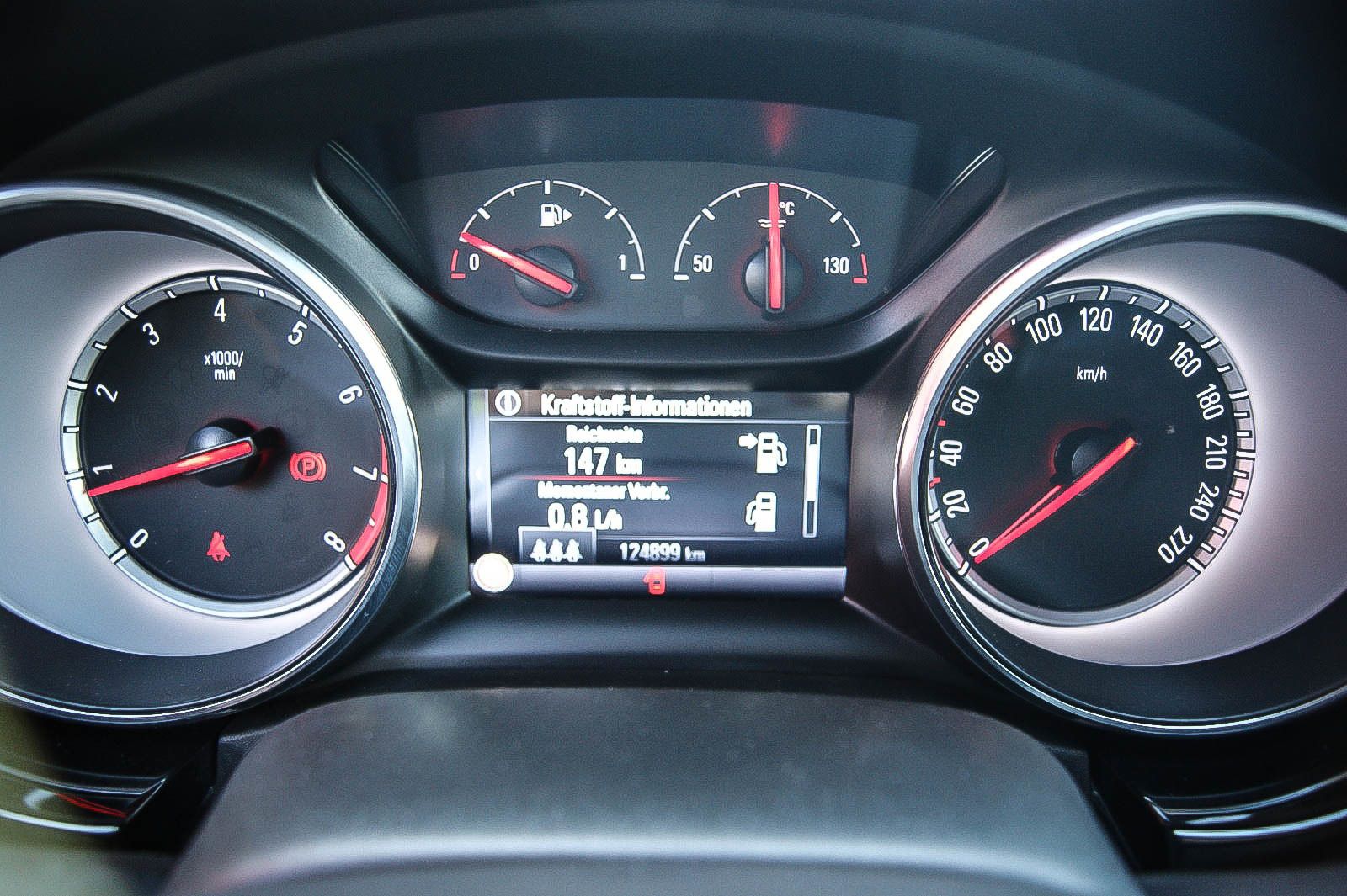 Fahrzeugabbildung Opel Astra K Sports Tourer 14 Dynamic NAVI 900 KAMERA