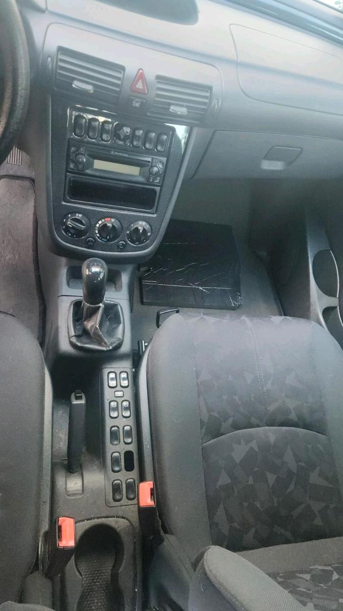 Mercedes-Benz Vaneo 2005 — photo 10