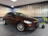 Volvo V40 CrossCountry Momentum Auto. NAVI LED R.KAM - gebrauchte Volvo V40 aus dem Jahr 2016