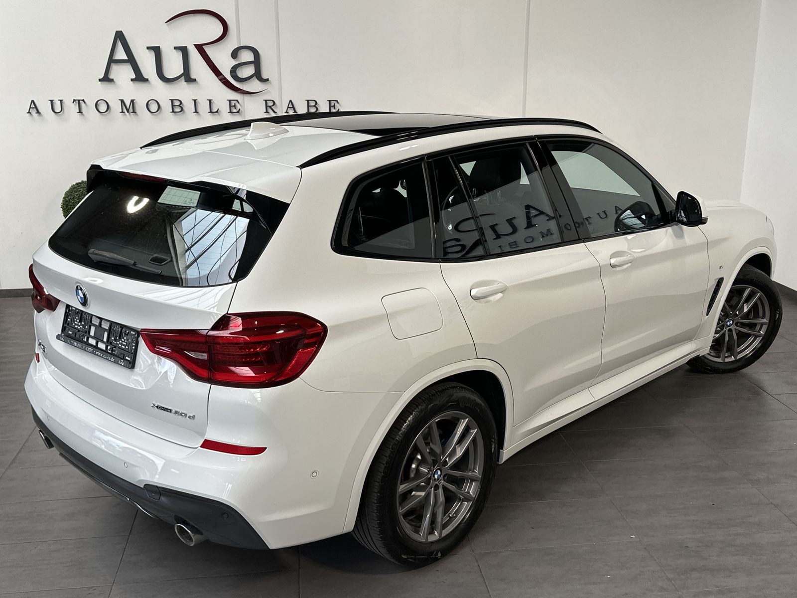 Fahrzeugabbildung BMW X3 xDrive30d M-Sport NAV+LED+AHK+PANO+HUD+ACC+PP