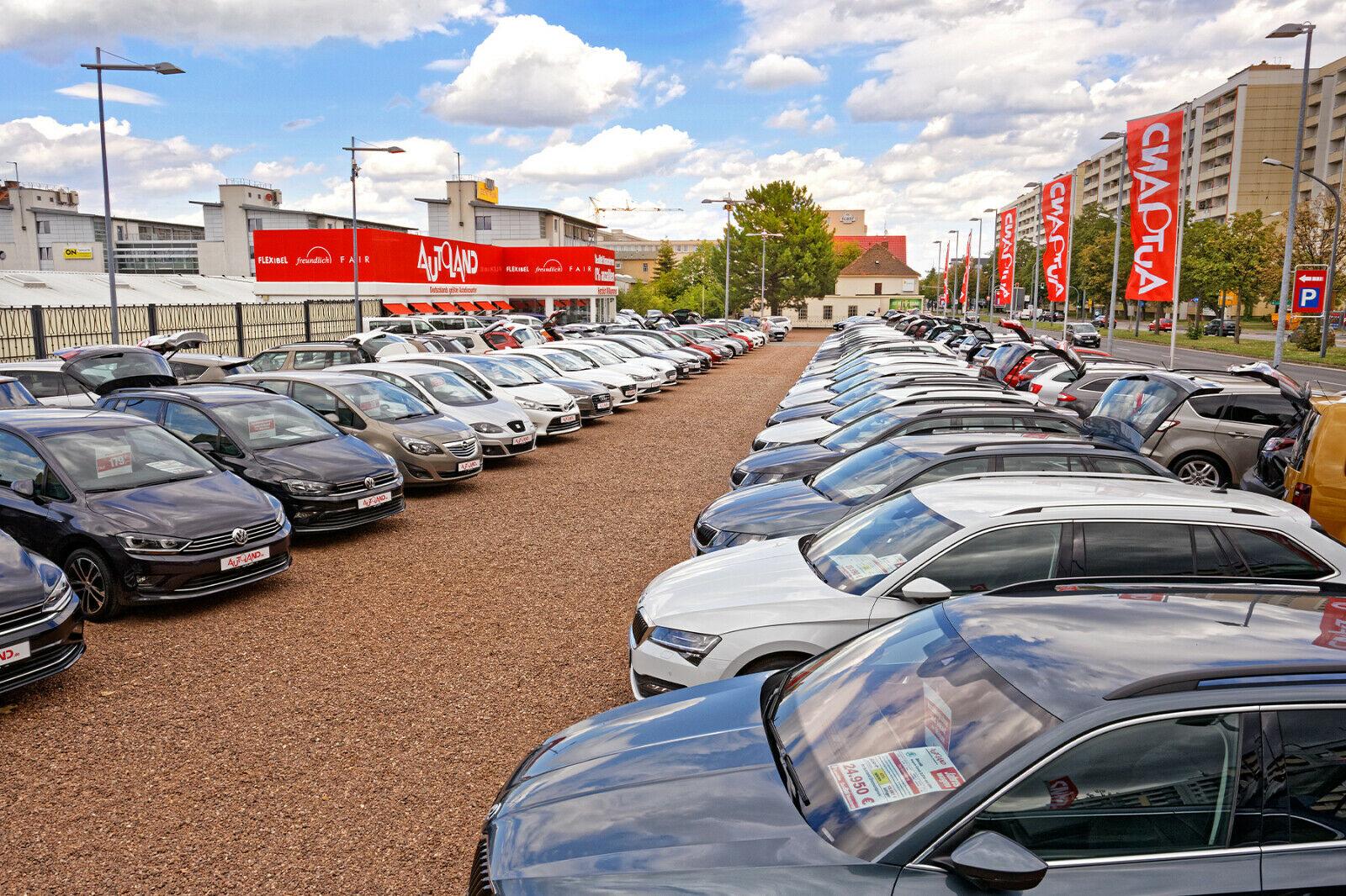 showroom-image-top